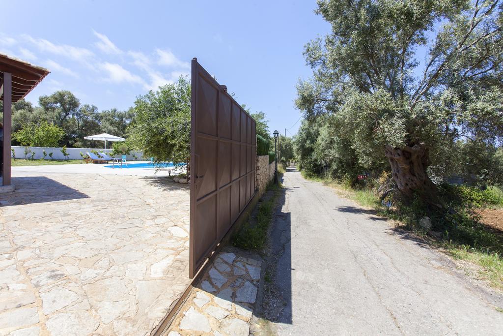Stavlos Τσουκαλάδες Εξωτερικό φωτογραφία